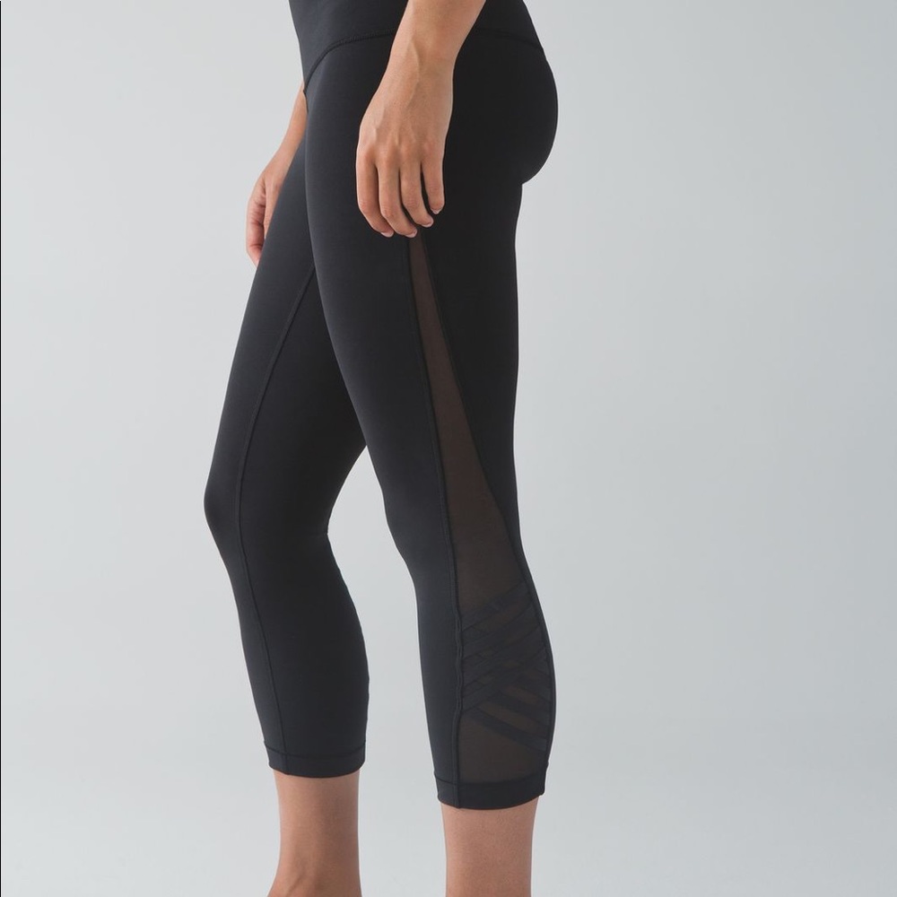 Lululemon Minimalist Crop leggings